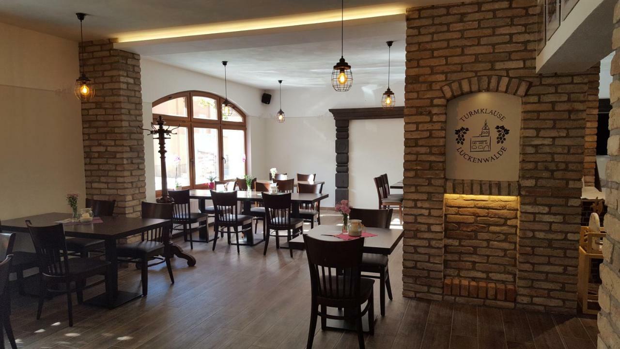Turmklause Hotel Лукенвалде Екстериор снимка